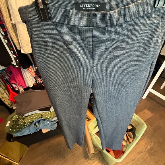 Liverpool Gray Trousers preloved size 8/29. - Picture 4 of 4